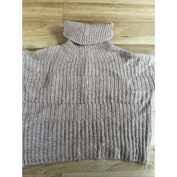 BDG cropped turtleneck - Picture 2 of 4